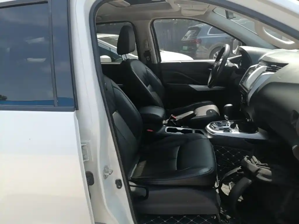 Nissan Terra — миниатюра 25