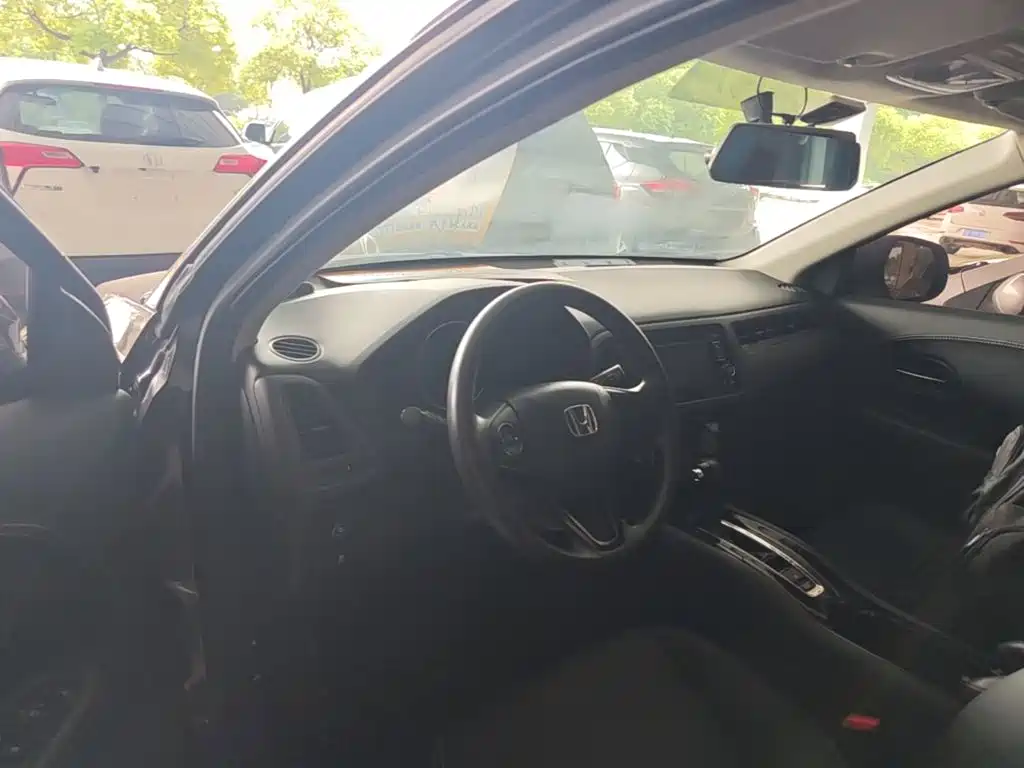 Honda Vezel — миниатюра 10