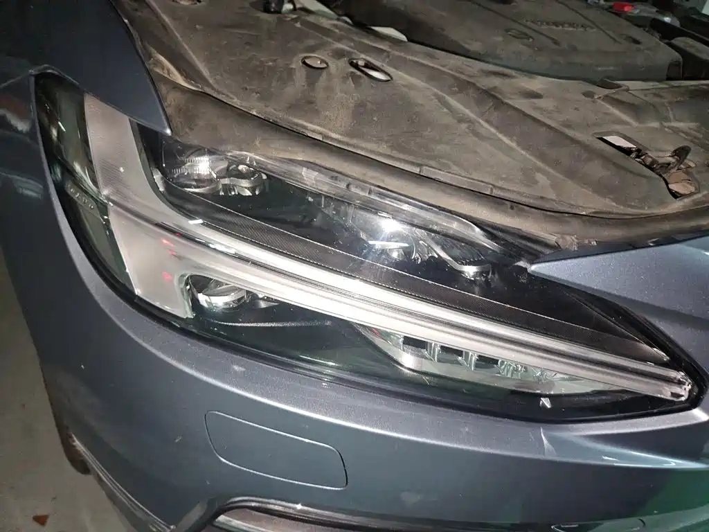 Volvo S90 — миниатюра 7