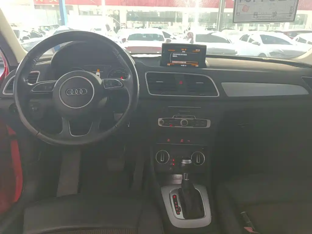Audi Q3 — миниатюра 10