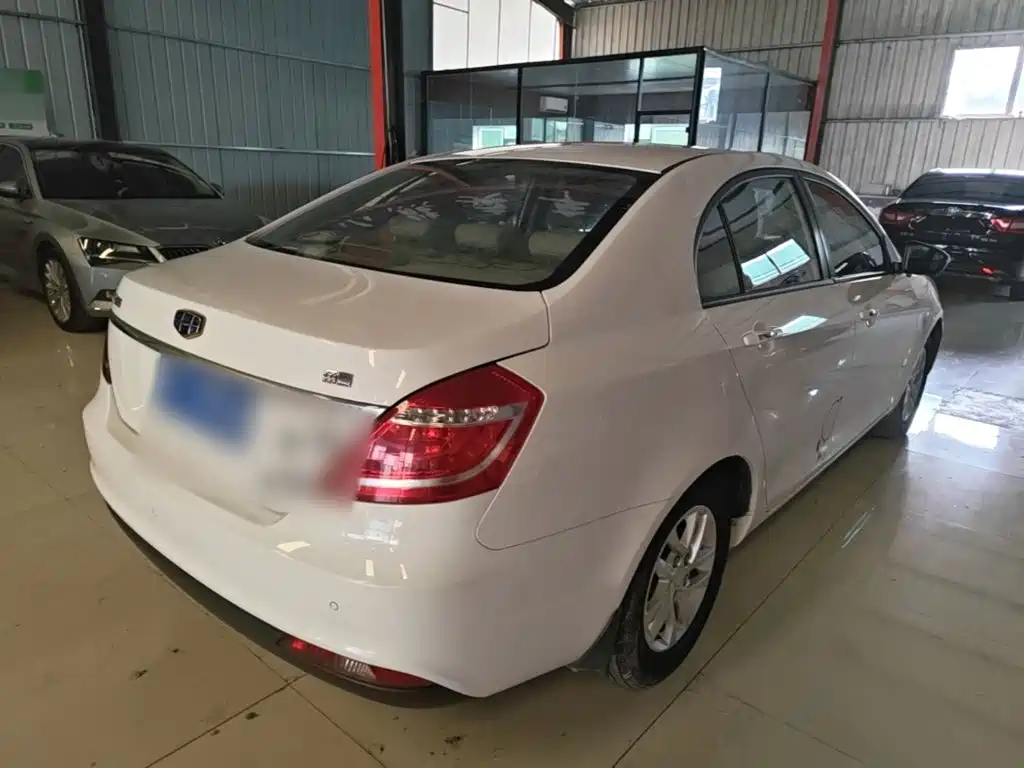 Geely Emgrand — миниатюра 7