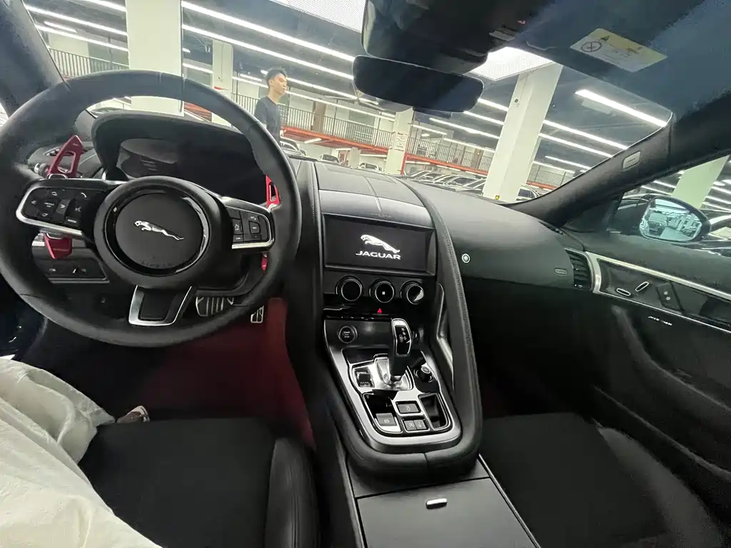 Jaguar F-TYPE — миниатюра 5