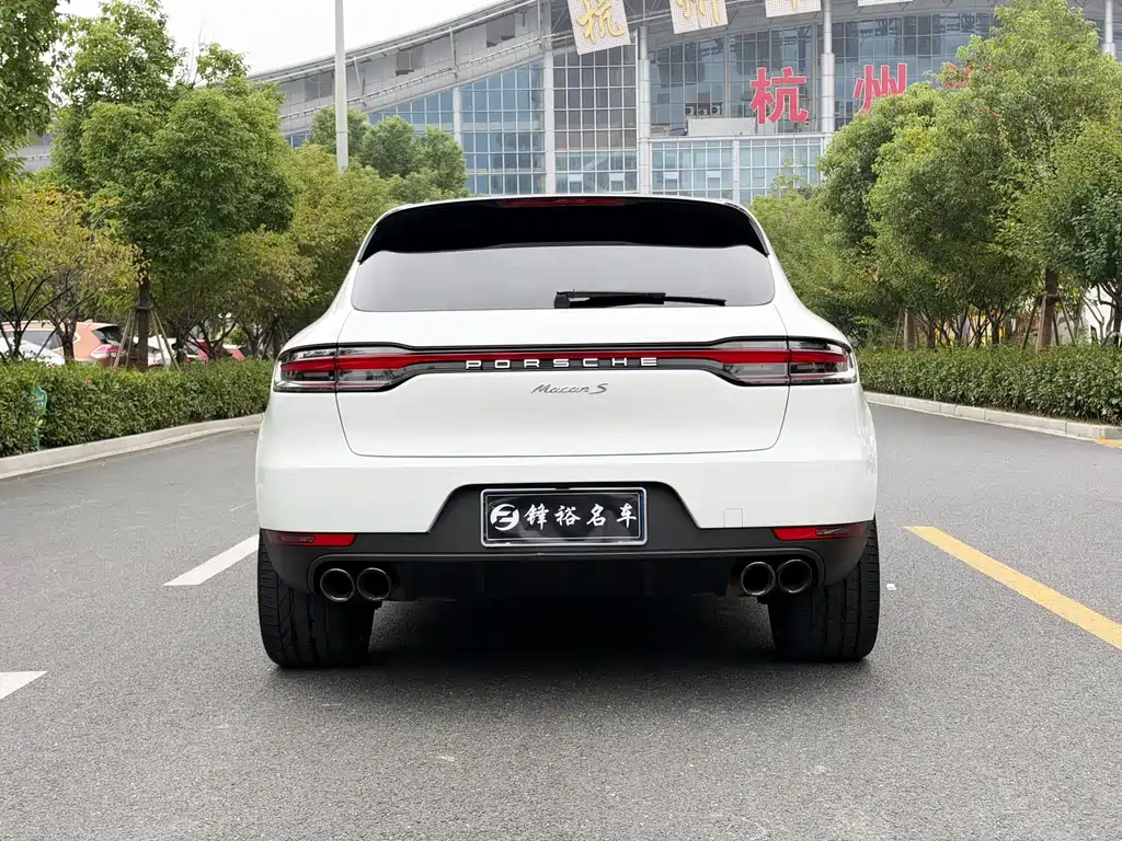 Porsche Macan — миниатюра 12