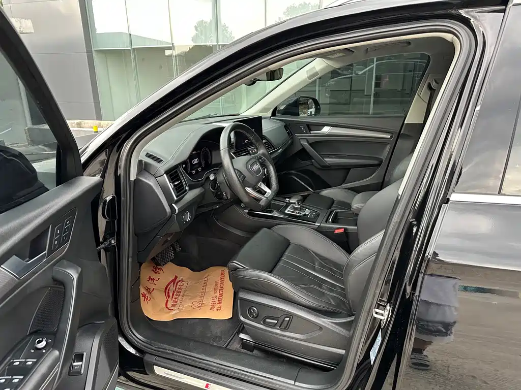 Audi Q5L 45T Luxury Dynamic Type, фото 4