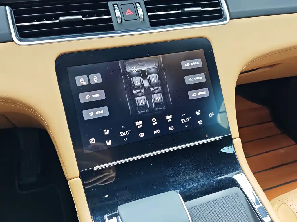Li Auto Li ONE — миниатюра 7