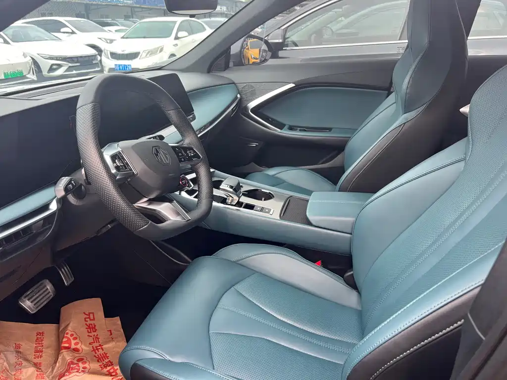 MG 7 2025 1.5T 300 DCT
