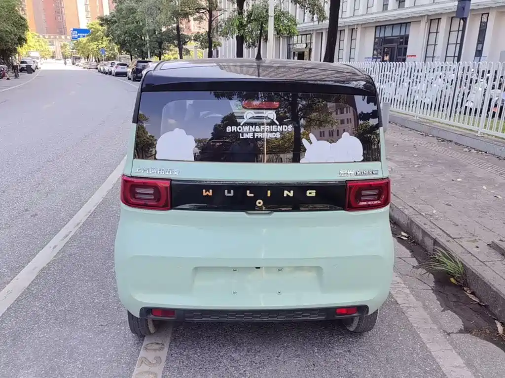 Wuling MINIEV — миниатюра 6