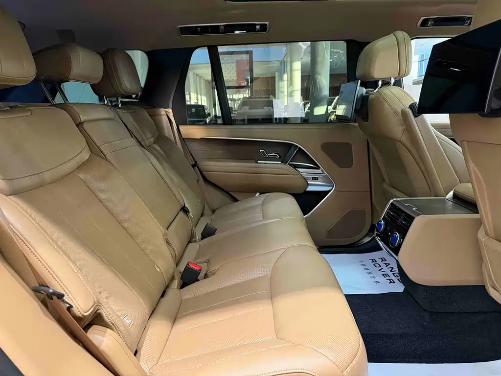 Land Rover Range Rover — миниатюра 19