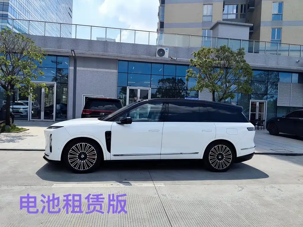 NIO ES8 — миниатюра 2