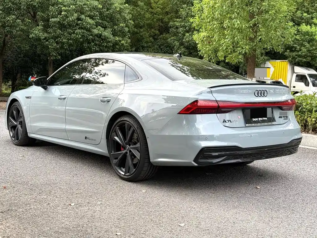 Audi A7L — миниатюра 9