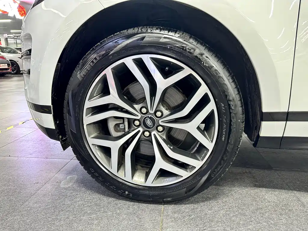 Land Rover Evoque — миниатюра 17