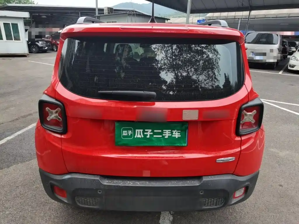 Jeep Renegade — миниатюра 6