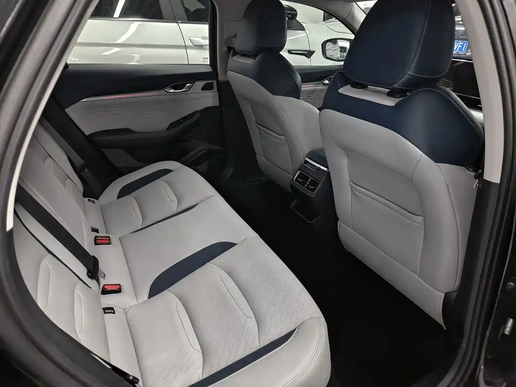 Geely Xingrui — миниатюра 8