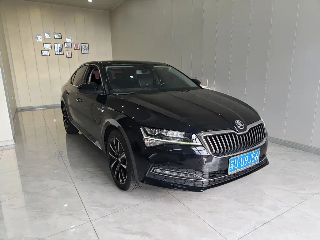 Skoda Superb Facelift TSI280 DSG Premium Edition, фото 3