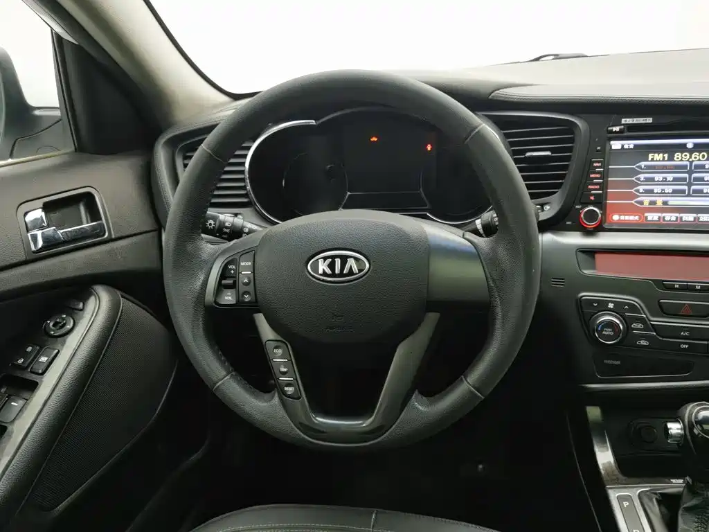 Kia K5 — миниатюра 11