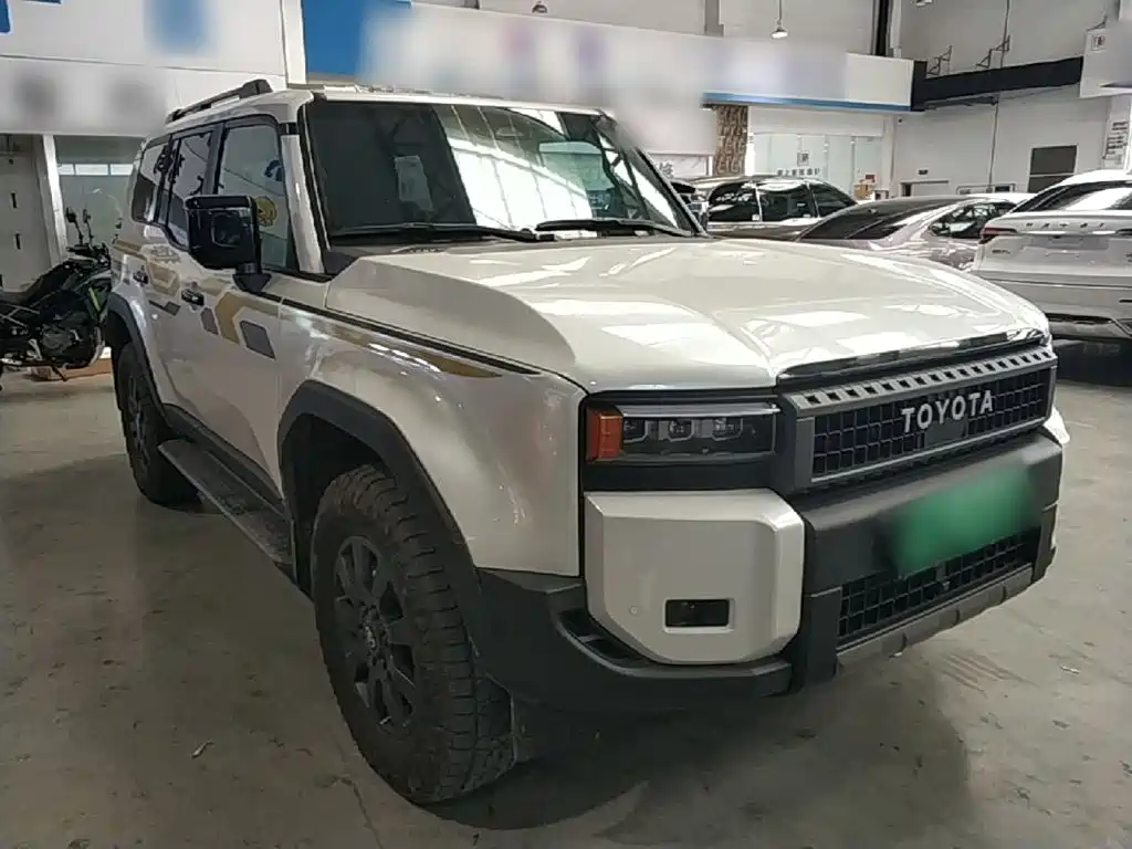 Toyota Prado — миниатюра 4