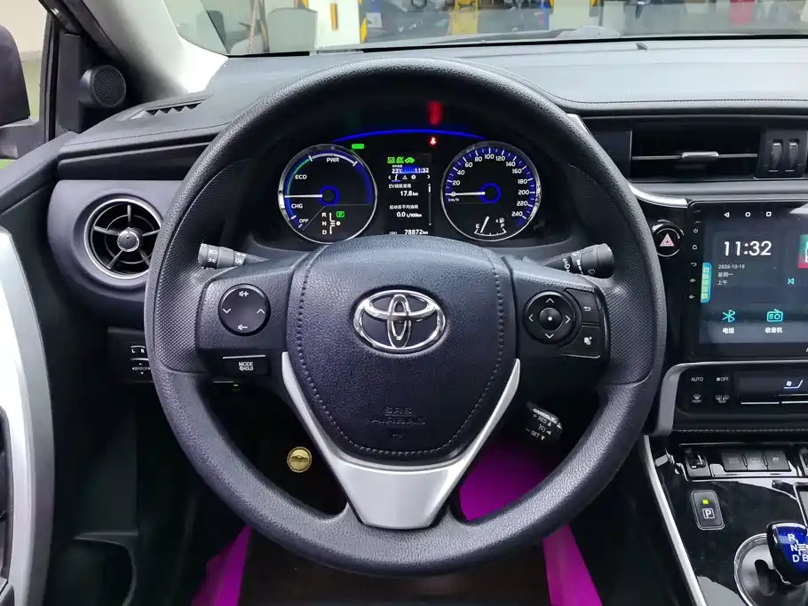 Toyota Corolla Hybrid — миниатюра 15