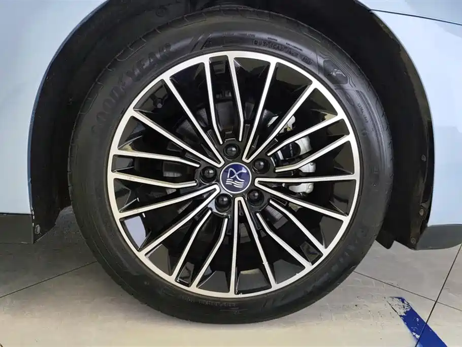 BYD Han 2023 DM-i Champion 121KM Premium
