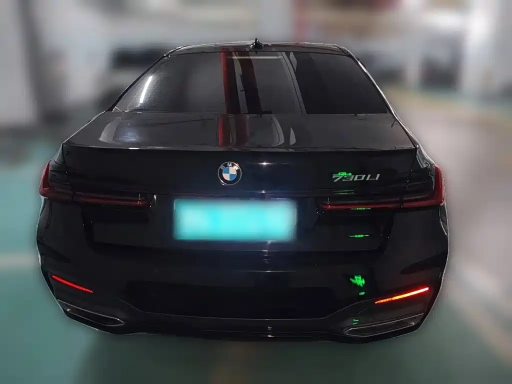 BMW 7 Series — миниатюра 5