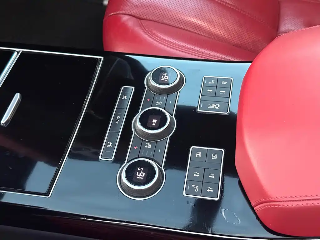 Land Rover Range Rover — миниатюра 11