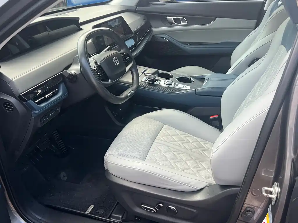 Changan UNI-K iDD — миниатюра 5