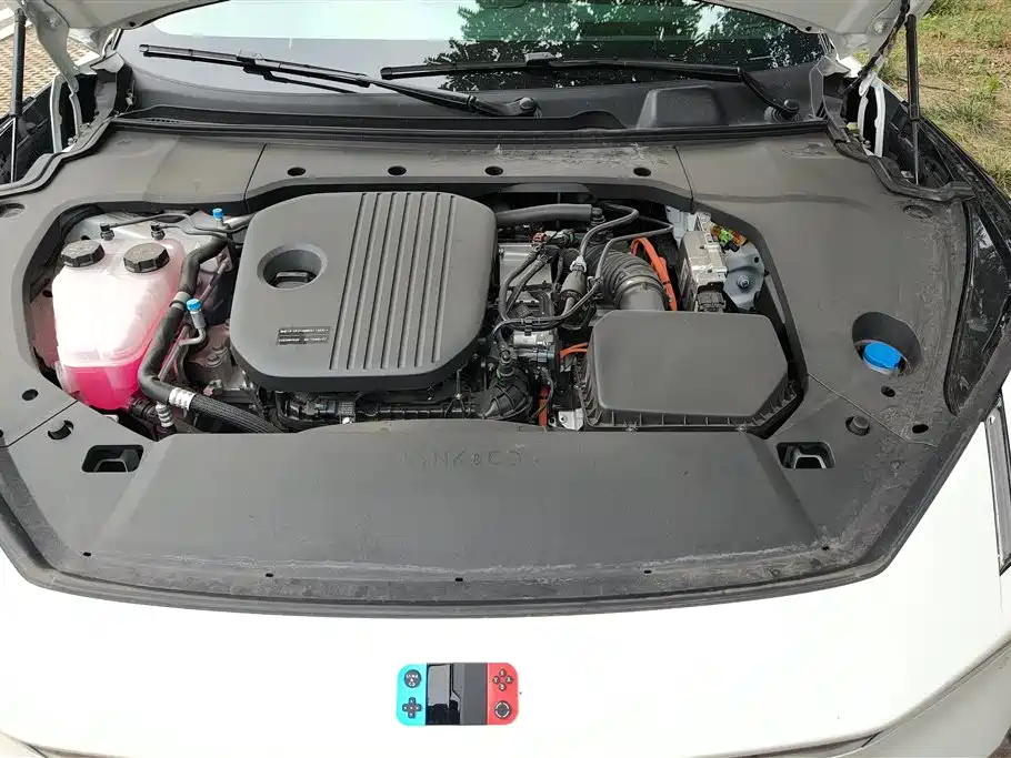Lynk & Co 06 EM-P 2025 EM-P 126 Max