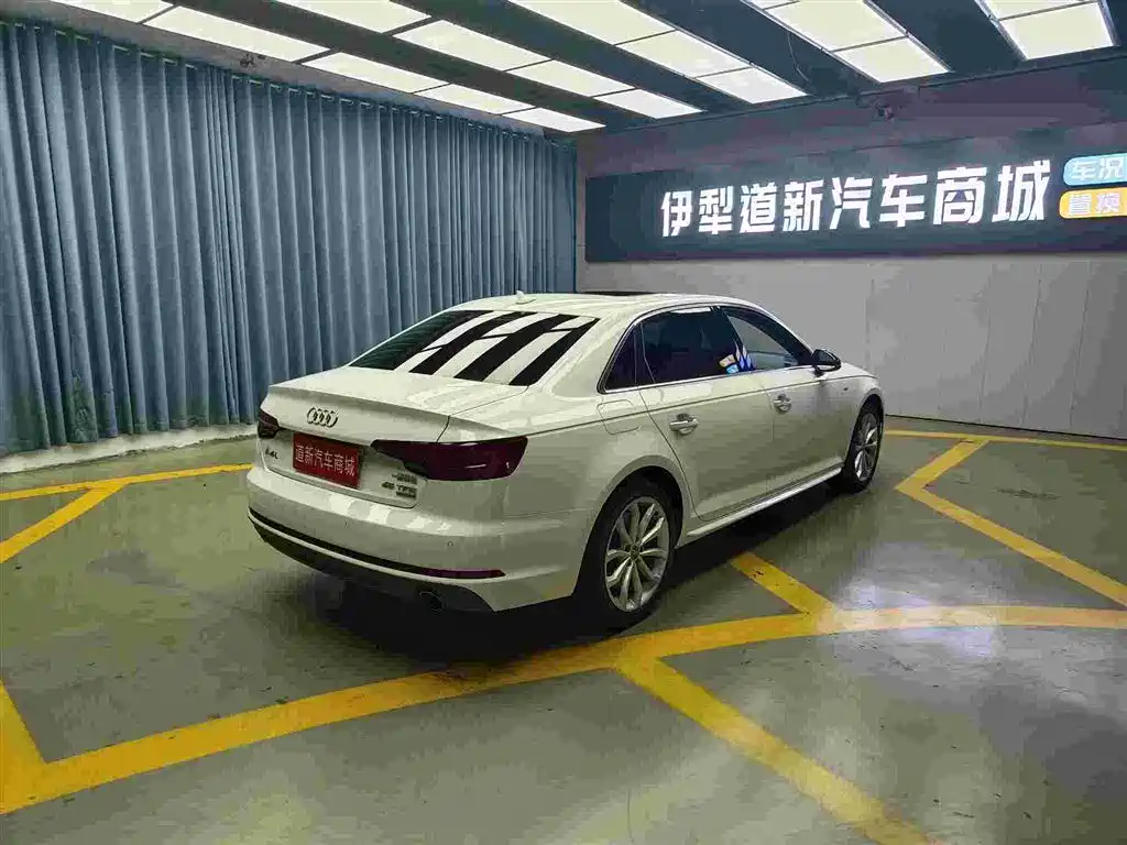 Audi A4L 2018 30 45 TFSI quattro Sport