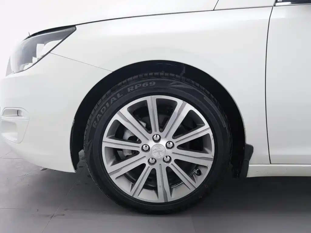 Peugeot 408 — миниатюра 17