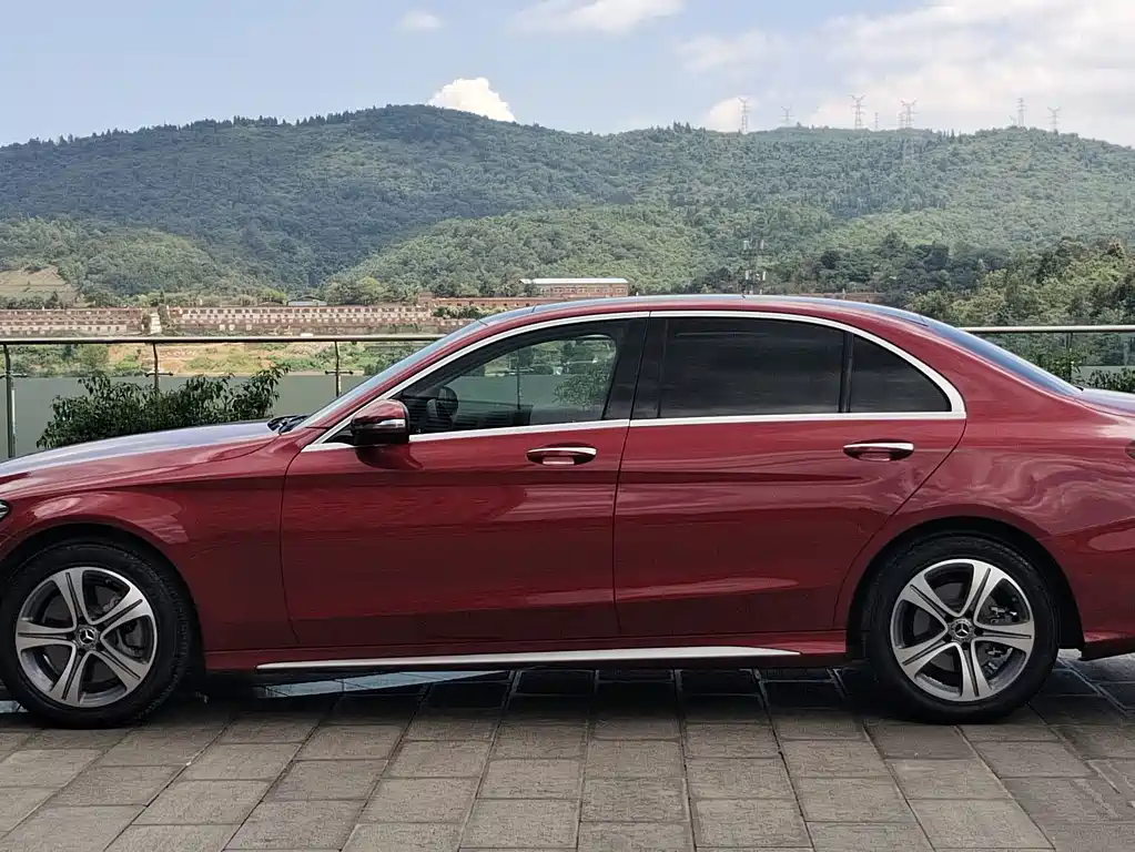 Mercedes-Benz C-Class — миниатюра 8