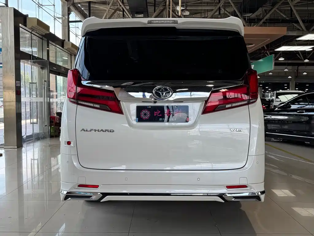 Toyota Alphard Facelift 3.5L Luxury Edition, фото 8