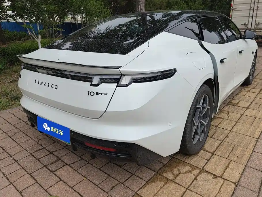 Lynk & Co 06 EM-P 2025 EM-P 126 Max
