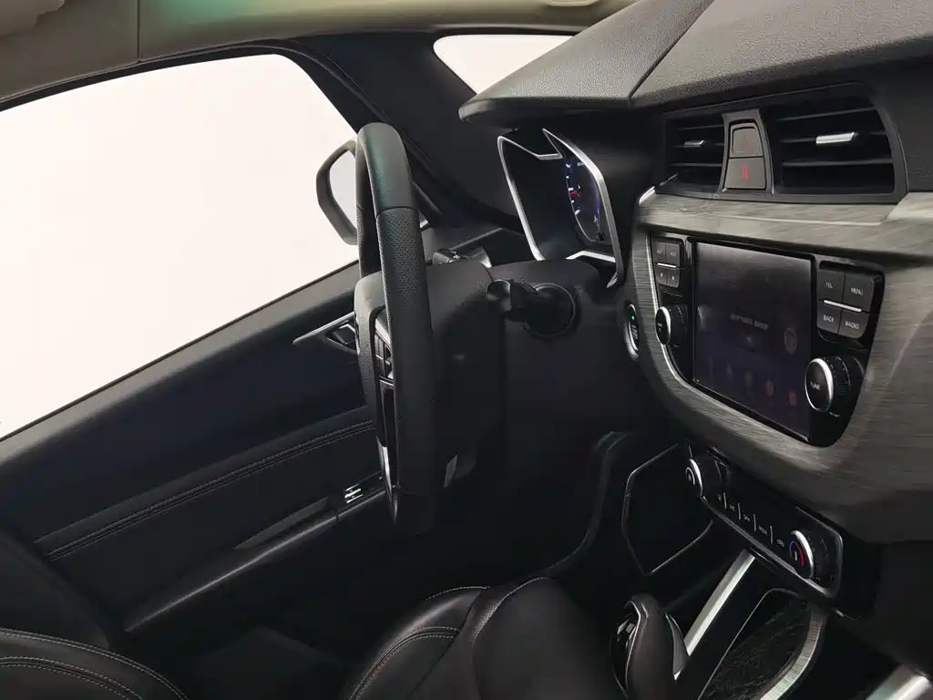 Geely Vision X3 — миниатюра 22
