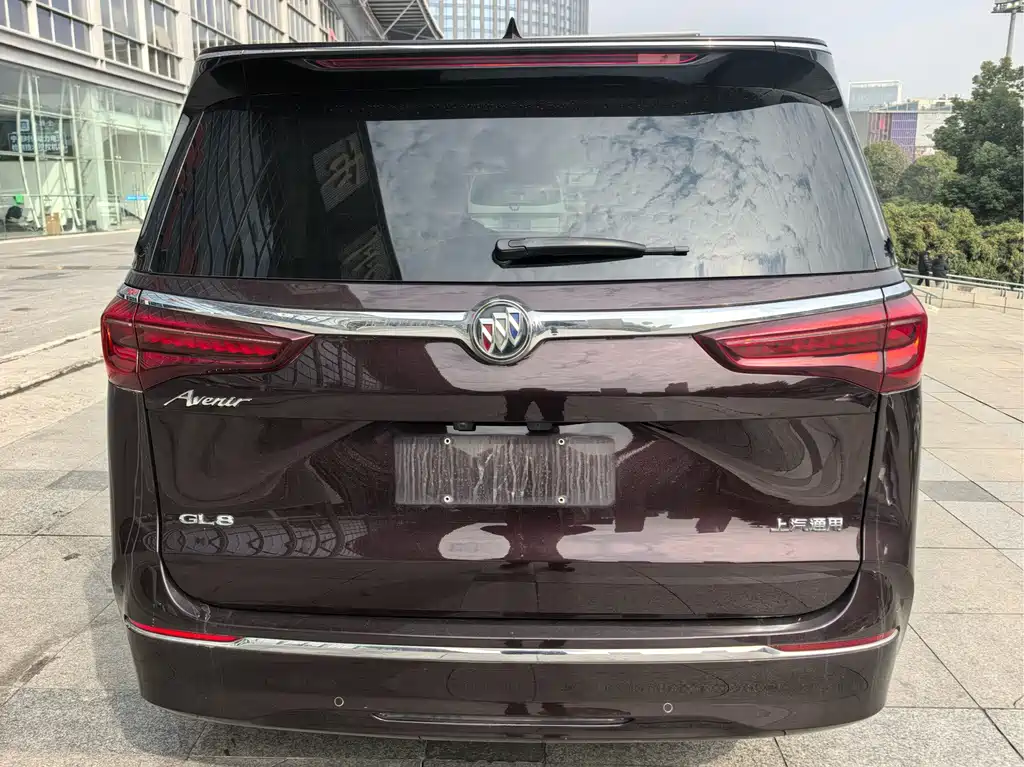 Buick GL8 — миниатюра 5