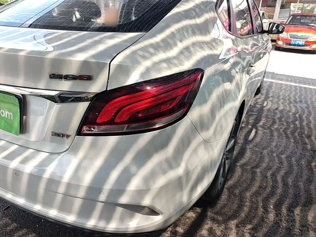 MG MG6 — миниатюра 8