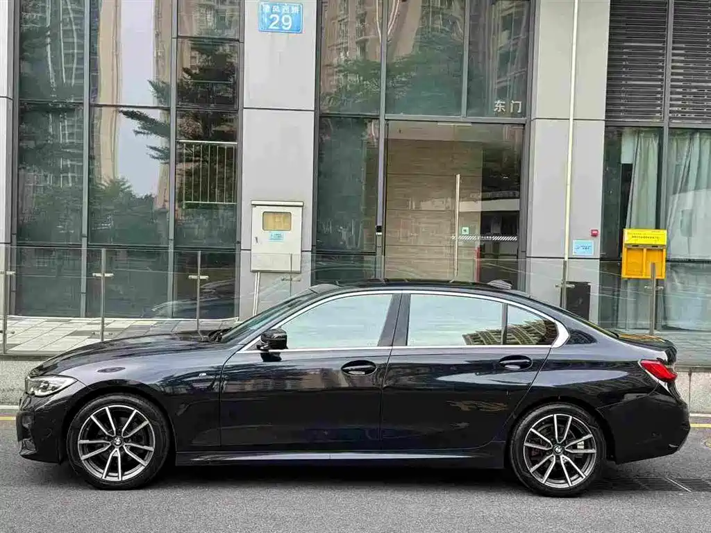 BMW 3 Series — миниатюра 2