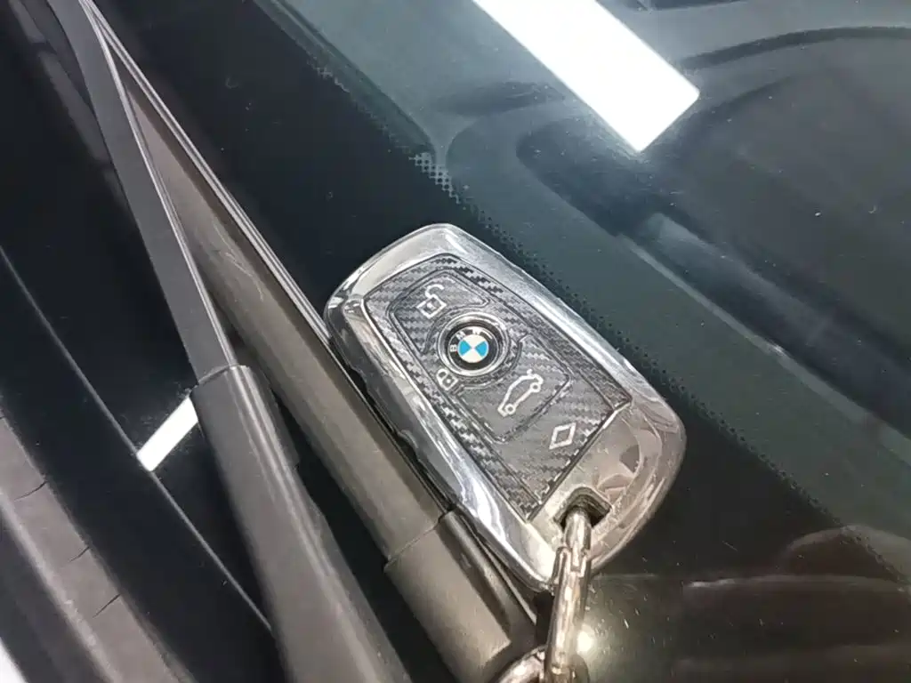 BMW 3 Series — миниатюра 9