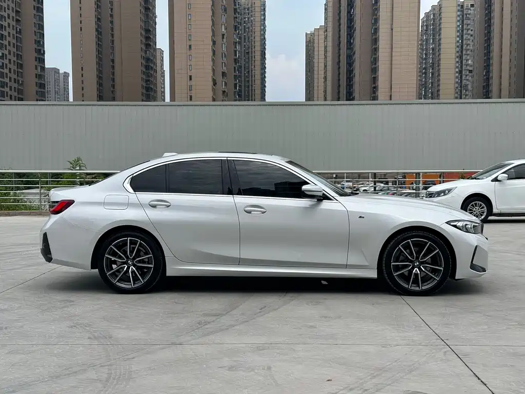 BMW 3 Series 3 2023 320i M Sport