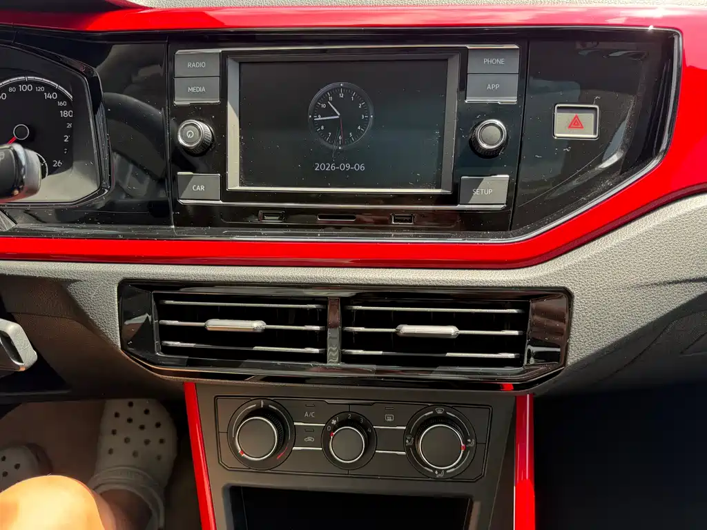 Volkswagen Polo — миниатюра 18