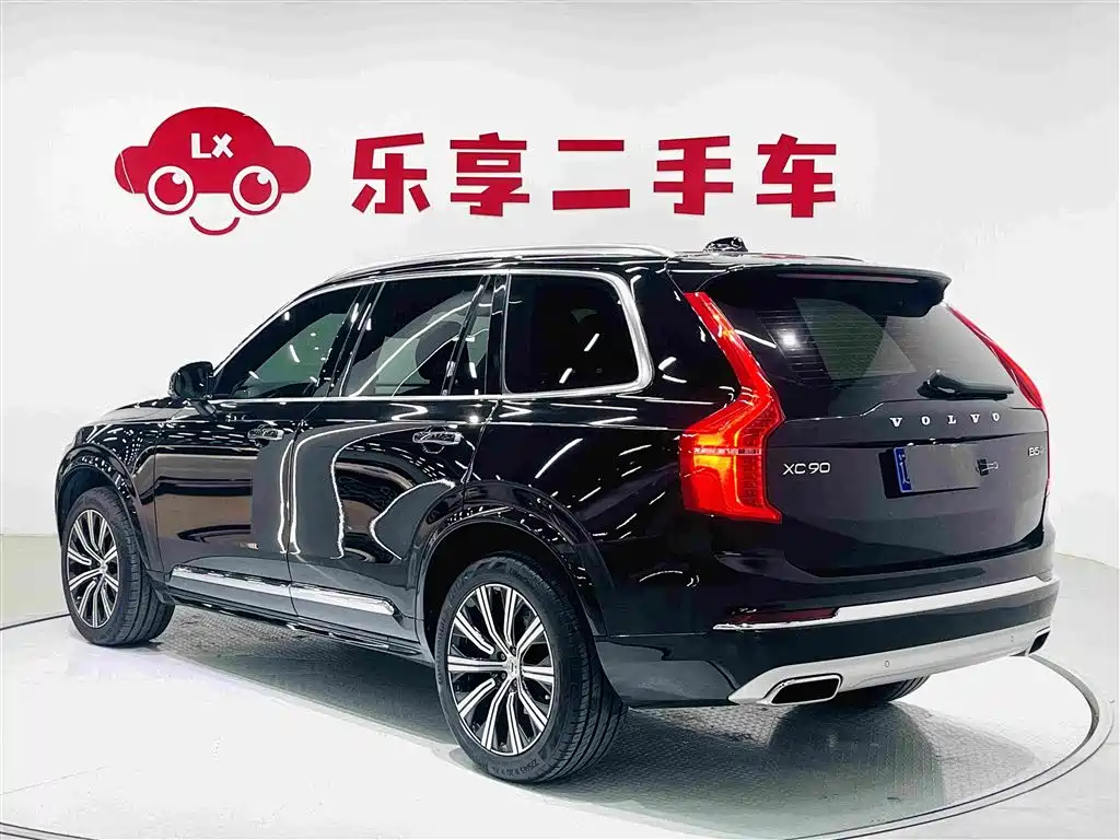 Volvo XC90 — миниатюра 5