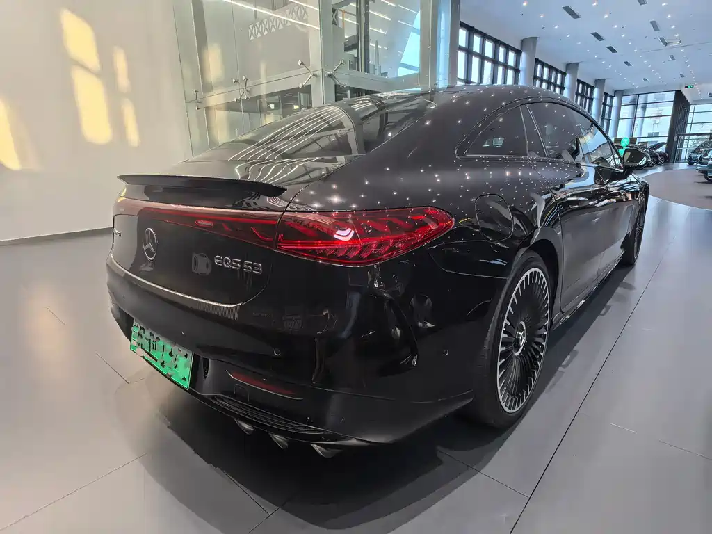 Mercedes-Benz EQS AMG — миниатюра 7