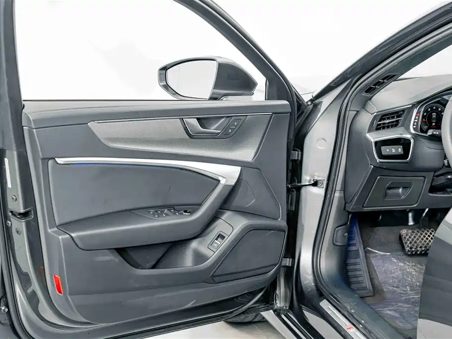 Audi A6L — миниатюра 14