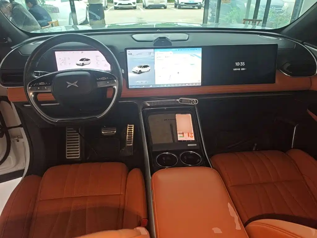 XPeng G9 — миниатюра 10