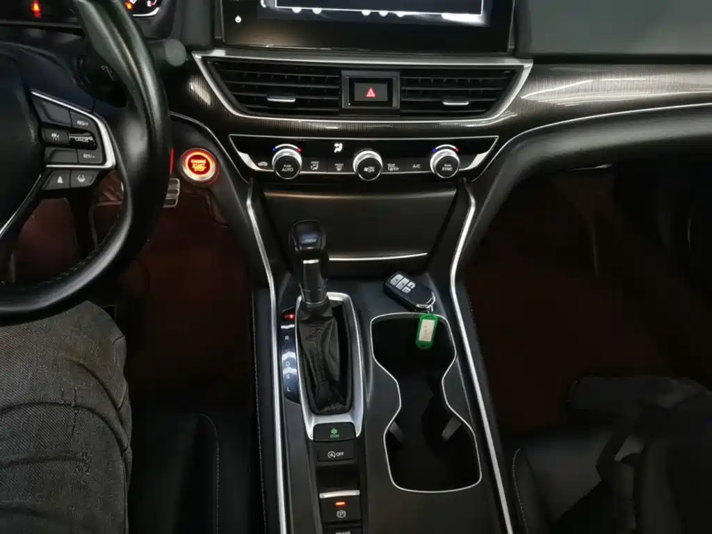 Honda Accord — миниатюра 14
