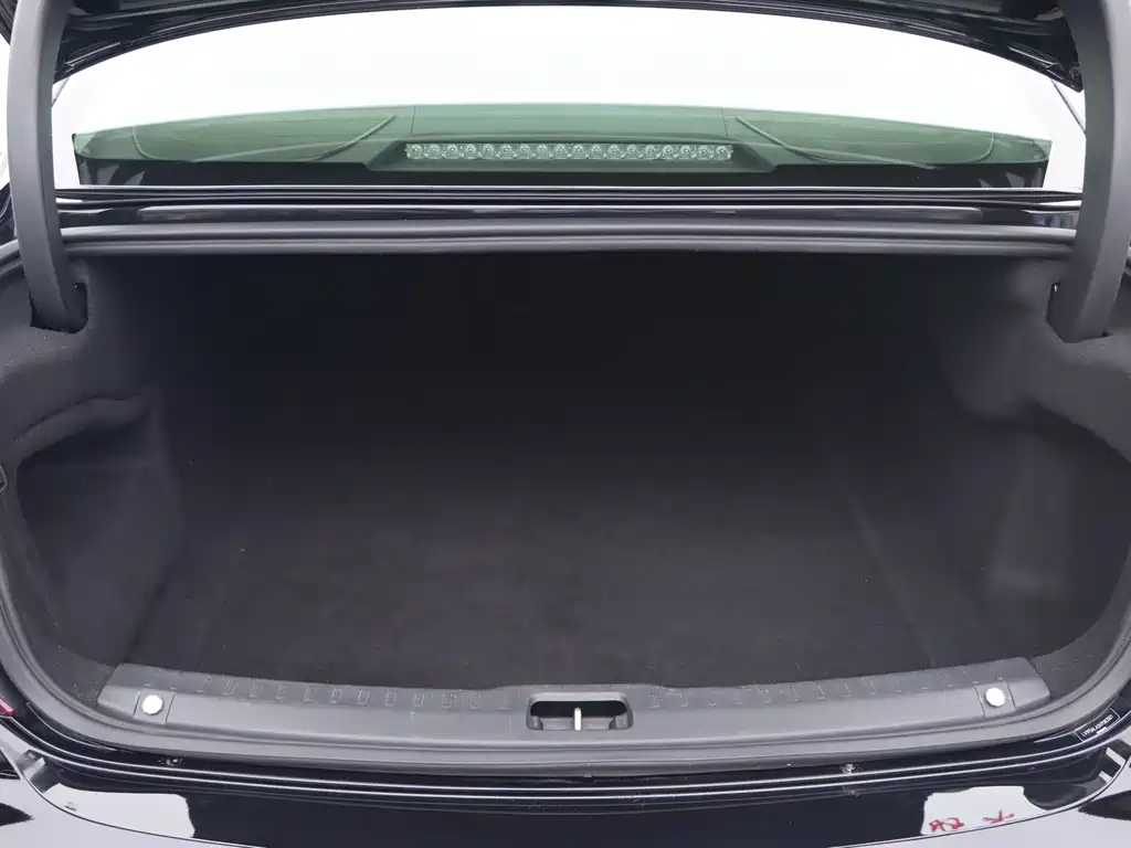 Volvo S90 — миниатюра 19