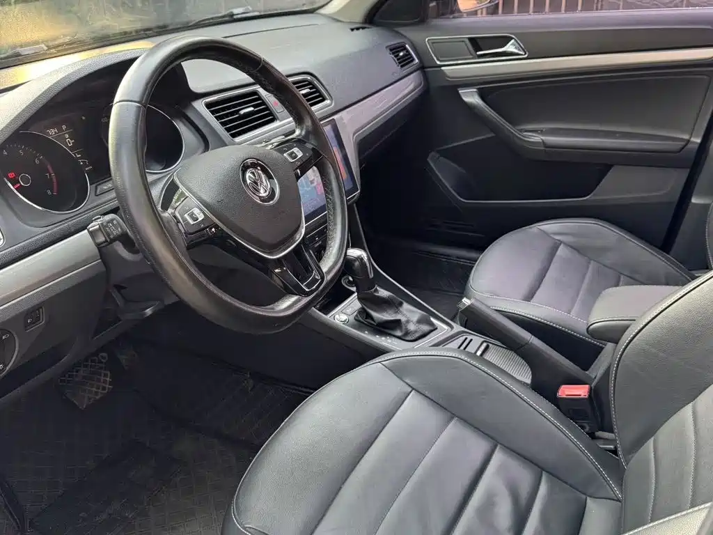 Volkswagen Lavida — миниатюра 9