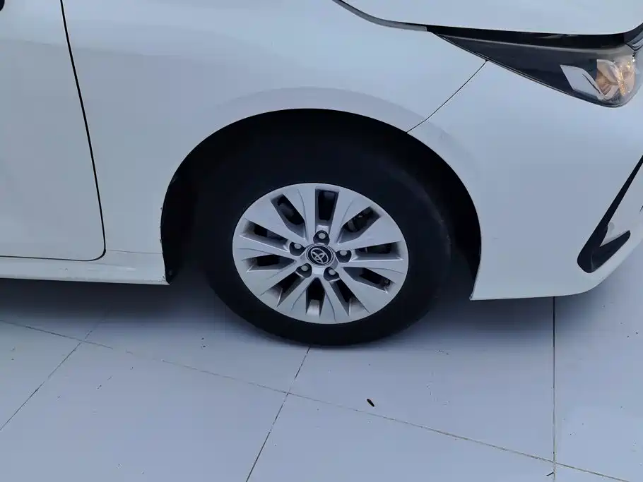 Toyota Corolla — миниатюра 6