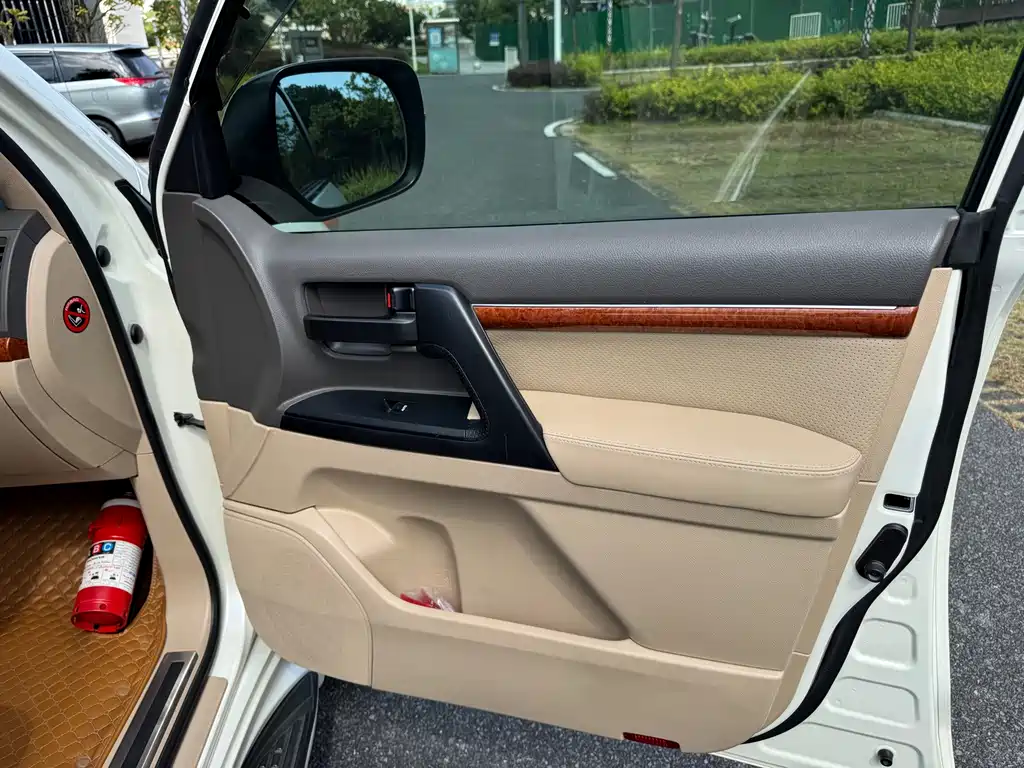 Toyota Land Cruiser — миниатюра 21