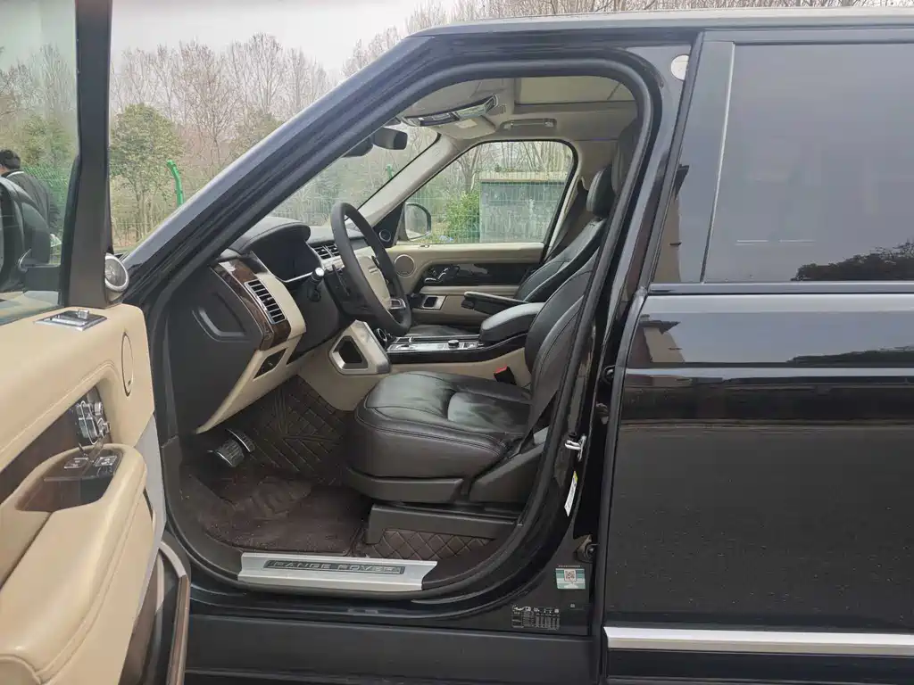 Land Rover Range Rover 2020 3.0 L6 Long Wheelbase