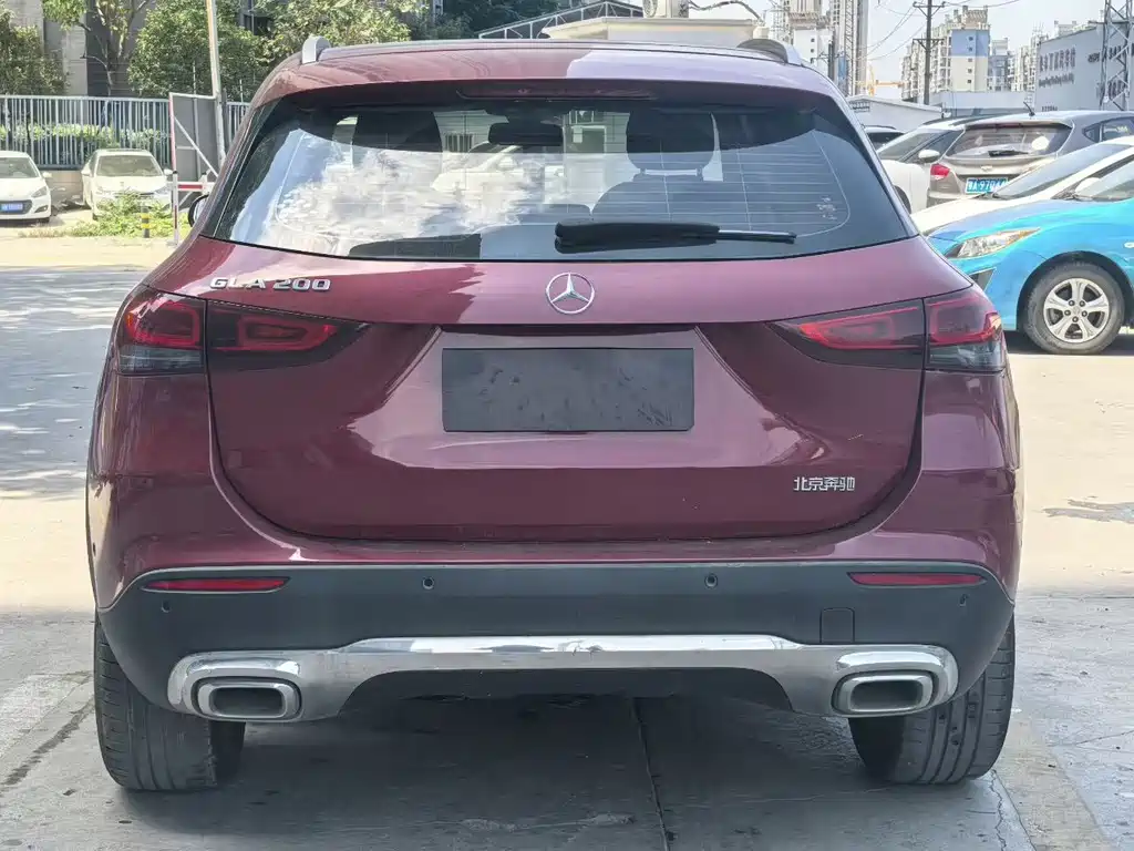 Mercedes-Benz GLA — миниатюра 8