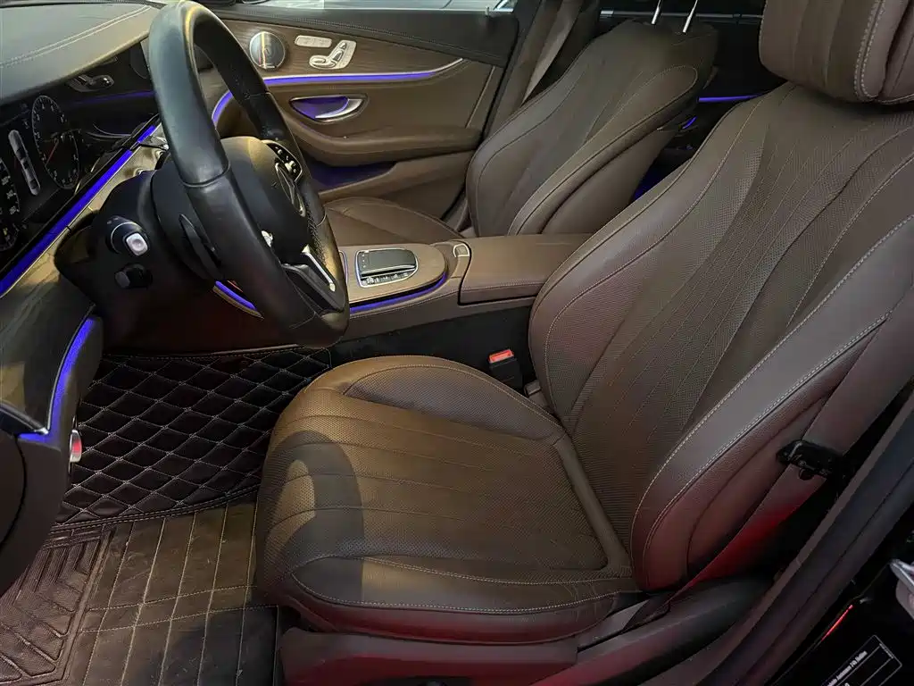 Mercedes-Benz E-Class — миниатюра 10